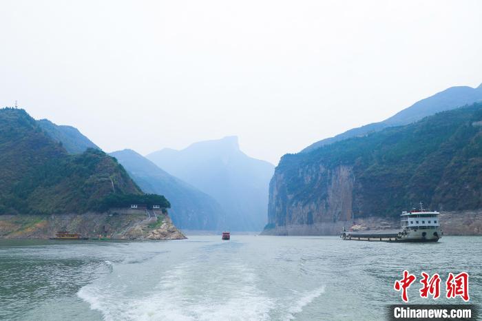 一場巡河“找茬”行動，何以巡出碧水東流的長江？