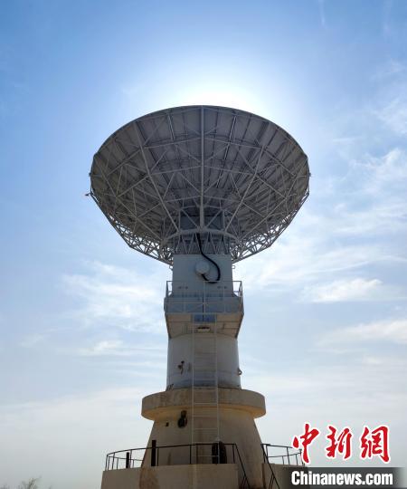 中國電科研制的測控系統(tǒng)?！≈袊娍?供圖