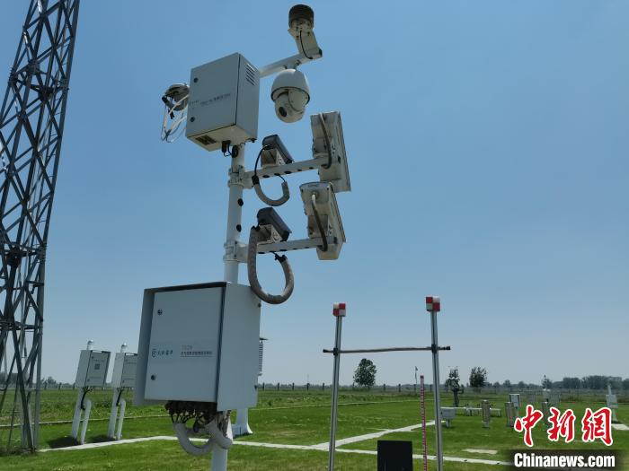 壽縣國家氣候觀象臺內各種觀測設備。　吳然 攝