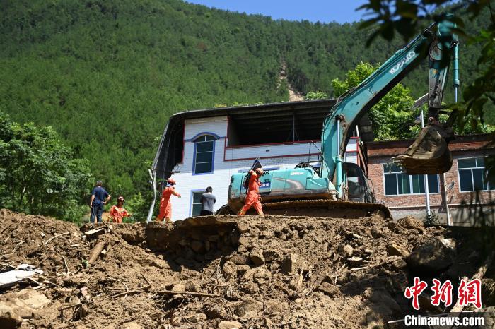 重慶19個區(qū)縣310個鄉(xiāng)鎮(zhèn)（街道）遭受洪澇、地質(zhì)災(zāi)害