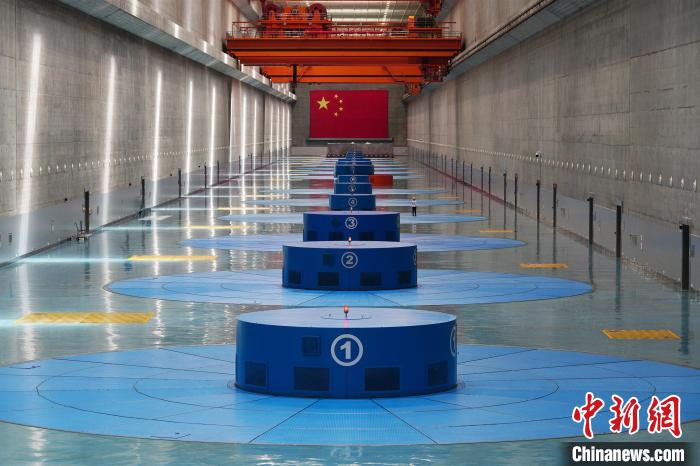 三峽左岸電廠?！￡愋?攝