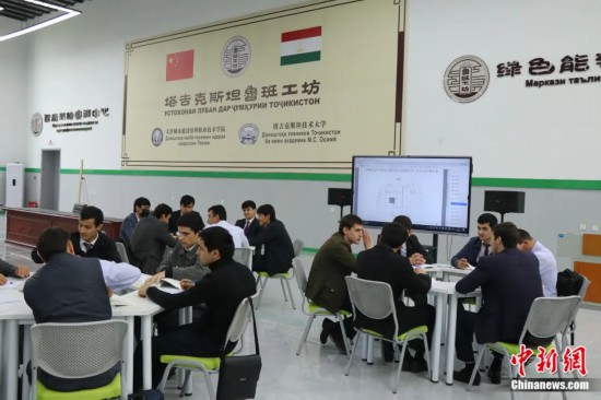 2023年4月，位于杜尚別的塔吉克斯坦魯班工坊課堂。張碩 攝