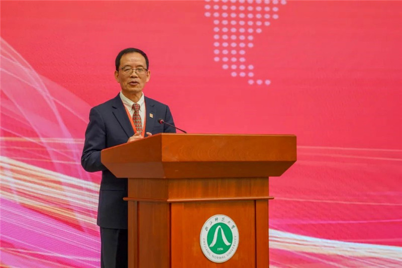 國務(wù)院學(xué)位委員會區(qū)域國別學(xué)學(xué)科評議組秘書長、浙江師范大學(xué)非洲研究院（非洲區(qū)域國別學(xué)院）院長劉鴻武致辭。主辦方供圖