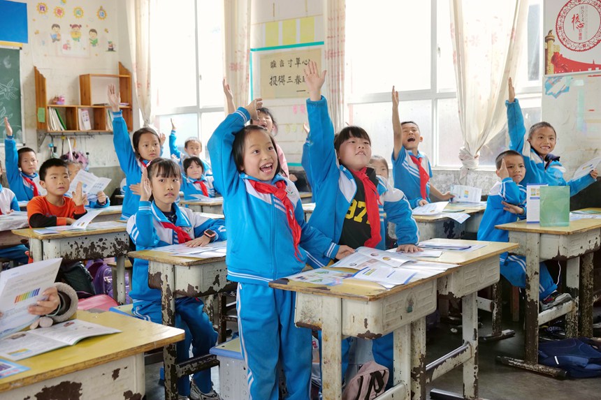 互動(dòng)問(wèn)答環(huán)節(jié)，同學(xué)們正在踴躍答題。