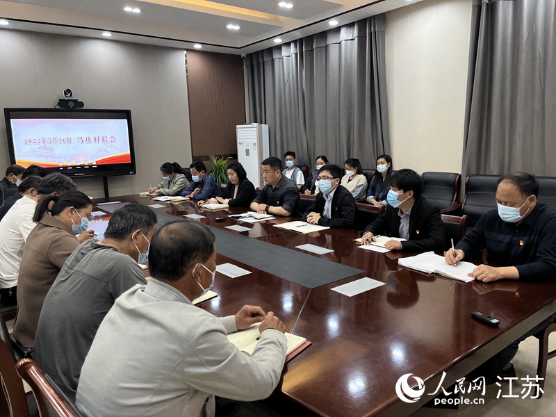 馬莊村以晨會開啟一天的工作。人民網(wǎng) 閆峰攝