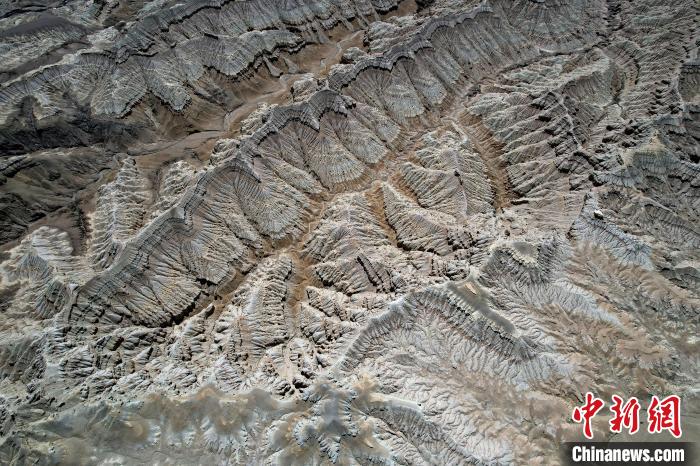 4月5日，西藏阿里札達(dá)土林。(無(wú)人機(jī)照片) 李林 攝