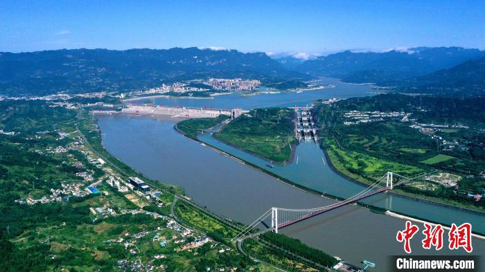 2022年夏季三峽工程為中下游補水。(資料圖) 湯偉 攝