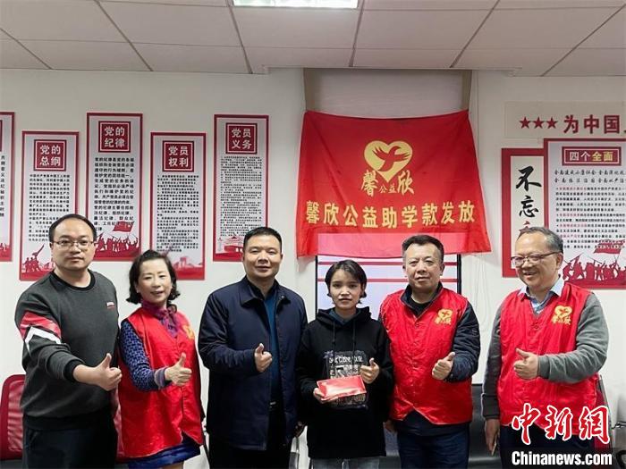 在湘求學(xué)的西藏女孩：“我淋過(guò)雨，也想努力為別人撐把傘”
