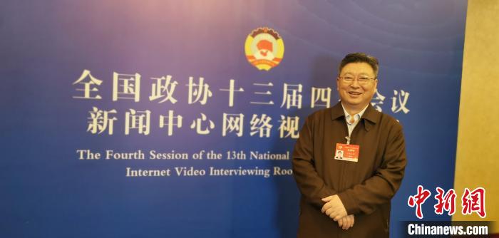 圖為全國政協(xié)委員、青海省統(tǒng)戰(zhàn)部部長公保扎西。受訪者供圖