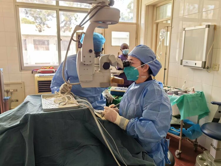 第20批援中非中國(guó)醫(yī)療隊(duì):不以山海為遠(yuǎn) 傳播仁心仁術(shù)