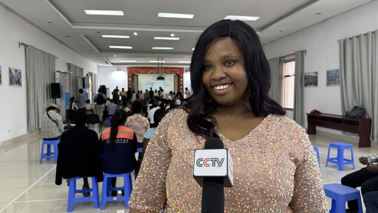 資訊有故事丨海外慶中秋活動創(chuàng)意滿滿 外國友人說“我知道了中國人為什么慶祝這個(gè)節(jié)日”