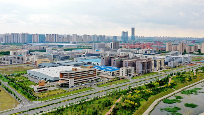 位于長春新區(qū)的一家家光電企業(yè)走上了協(xié)同化發(fā)展之路。（長春新區(qū)供圖）