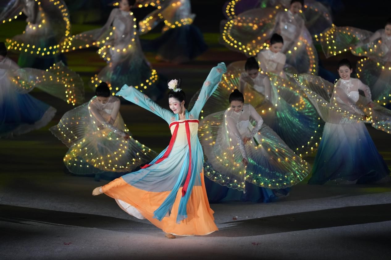 成都世運(yùn)會(huì)開(kāi)幕！展現(xiàn)出中國(guó)式現(xiàn)代化萬(wàn)千氣象