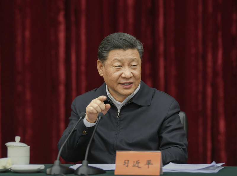 2019年4月15日至17日，中共中央總書記、國家主席、中央軍委主席習(xí)近平在重慶考察，并主持召開解決“兩不愁三保障”突出問題座談會。這是4月16日下午，習(xí)近平主持召開解決“兩不愁三保障”突出問題座談會并發(fā)表重要講話。新華社記者 謝環(huán)馳 攝