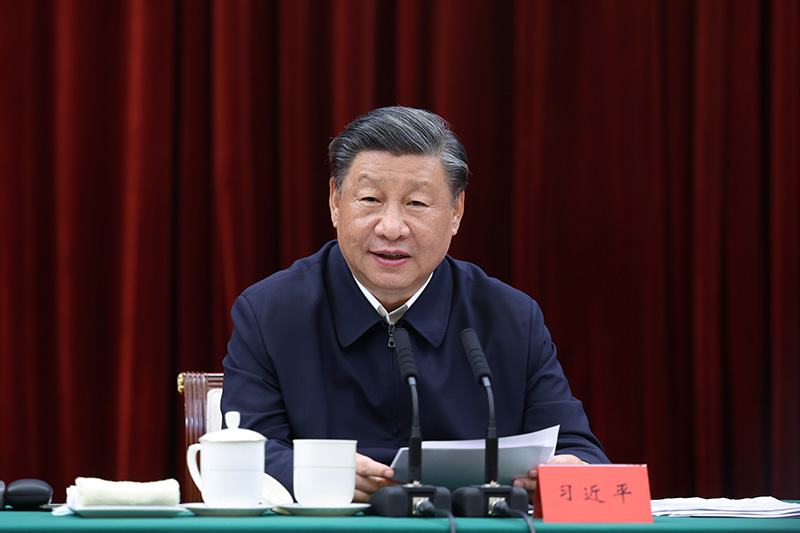 2023年10月12日下午，中共中央總書記、國家主席、中央軍委主席習近平在江西省南昌市主持召開進一步推動長江經(jīng)濟帶高質(zhì)量發(fā)展座談會并發(fā)表重要講話。新華社記者 鞠鵬 攝