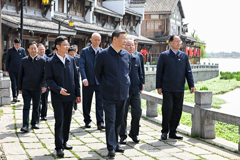 2024年3月19日，習(xí)近平總書記在湖南常德河街考察。