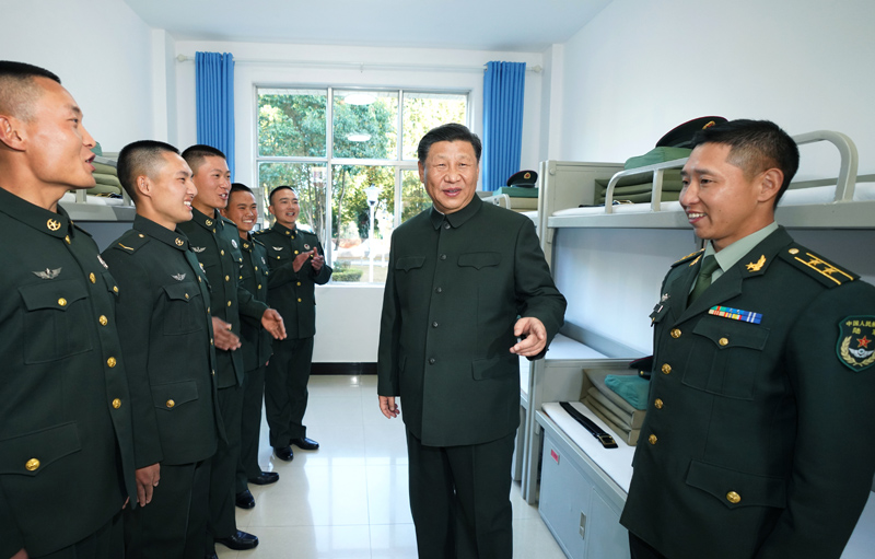 2020年1月19日，習近平主席視察駐云南部隊，深入邊防一線，看望慰問官兵。