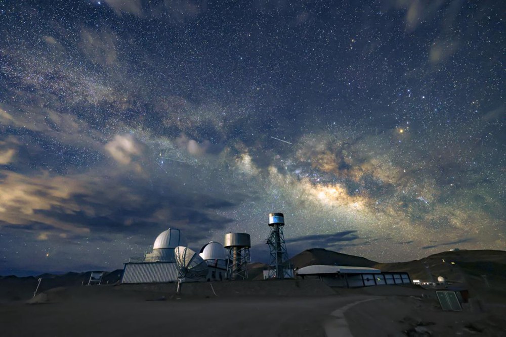 絕美暗夜星空。貢覺群培攝