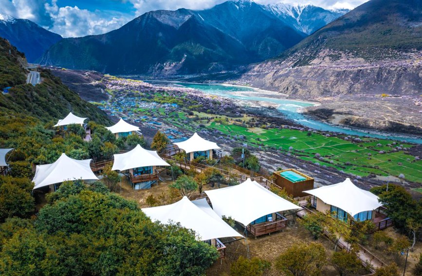 依托桃花資源，打造文旅產(chǎn)業(yè)。 張靜攝