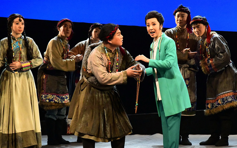 3、這是在全國(guó)地方戲演出中心所演出的評(píng)劇《藏地彩虹》劇照（唐召明2020年12月22日攝）_副本.jpg