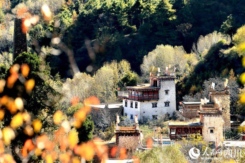 丹巴美景。李永安攝