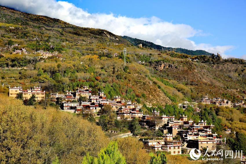 丹巴美景。李永安攝