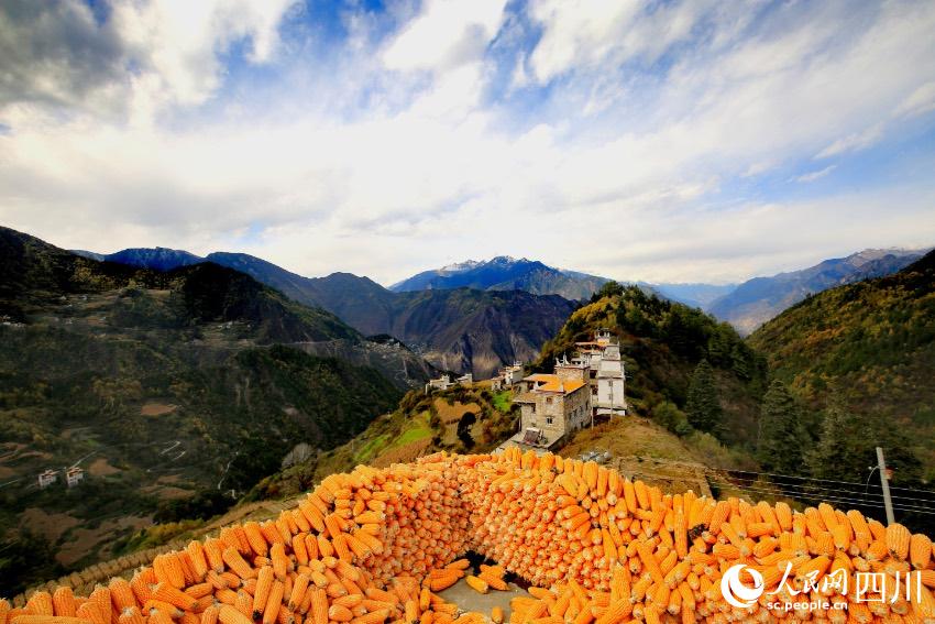 丹巴美景。李永安攝