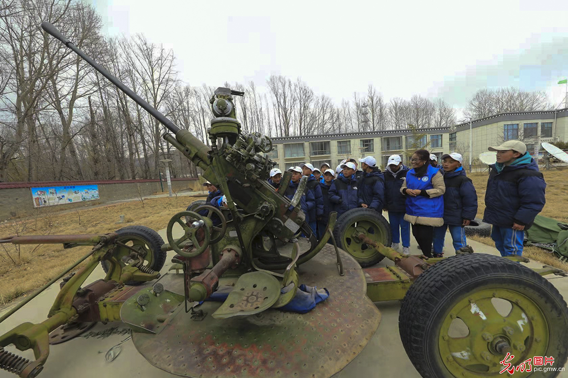 西藏墨竹工卡:氣象日里學(xué)氣象