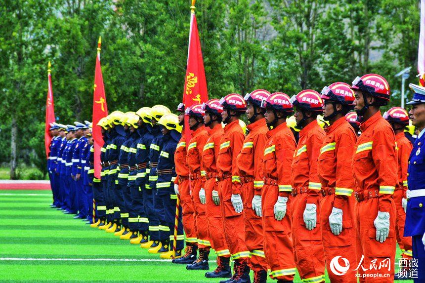 誓師大會現(xiàn)場。人民網(wǎng) 李海霞 攝