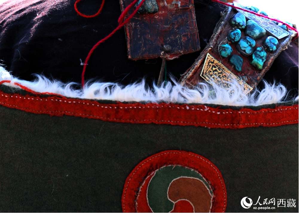 “飛天服飾”細(xì)節(jié)展示。 人民網(wǎng) 李海霞攝