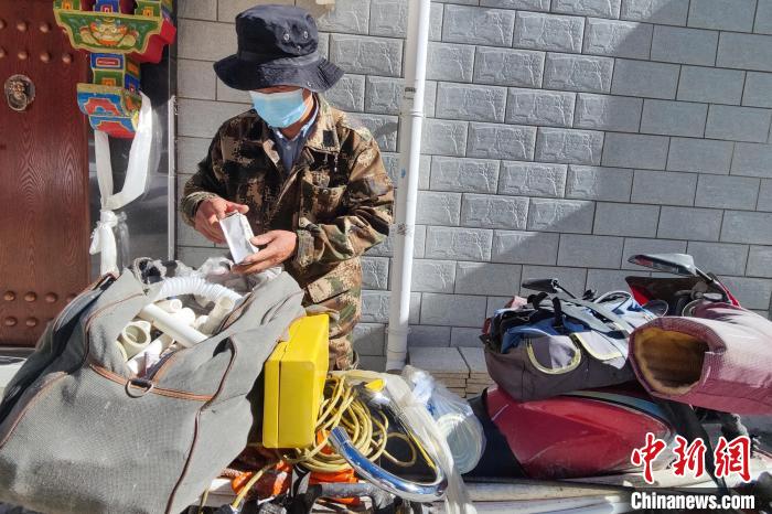 拉薩居民守望相助抗疫：大家的關(guān)系、距離更近了