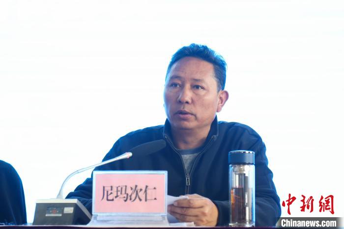 西藏自治區(qū)體育局黨組副書記、局長尼瑪次仁講話?！∝暣_ 攝